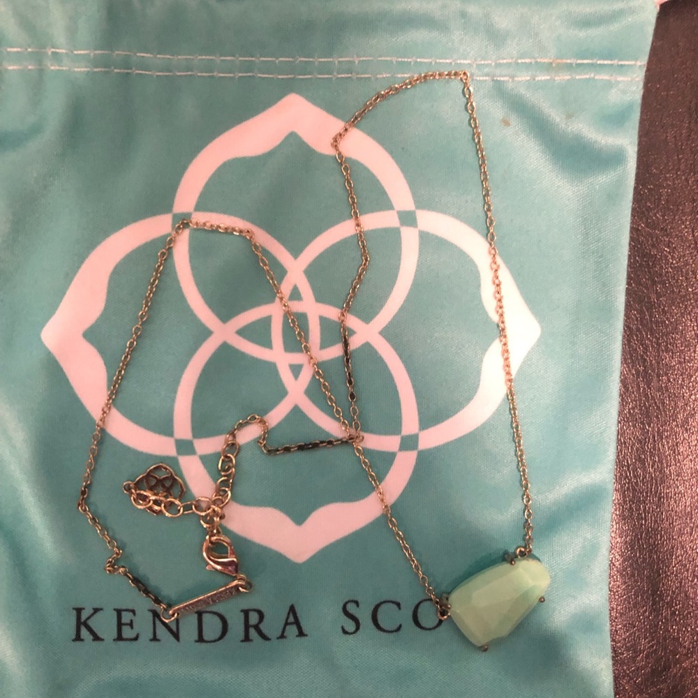 Isla necklace
